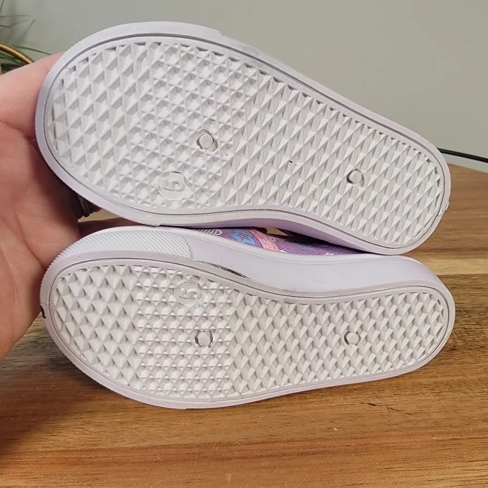 Canvas Slip on Loafers Sneakers Unicorns Rainbows Hearts Stars Print Size 5
